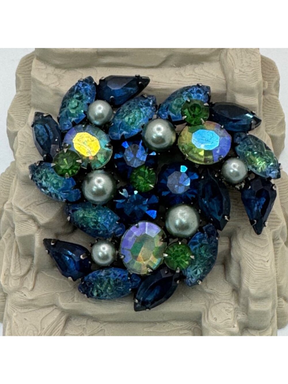 Molded Glass AB Kramer Blue & Green Rhinestone Brooch Pearls Aurora Borealis 2" - Picture 2 of 9